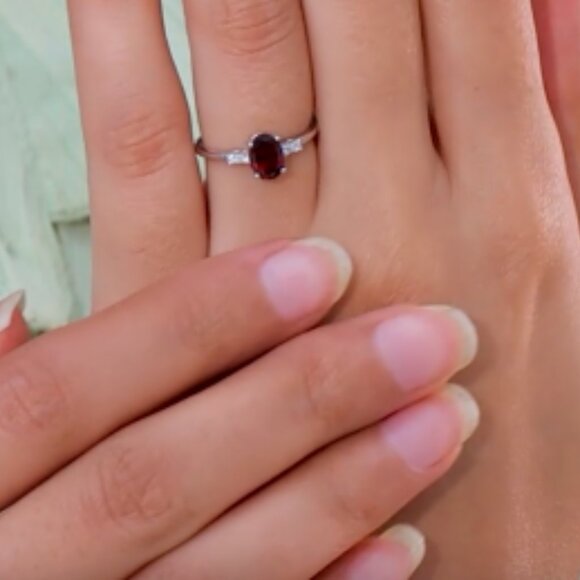 Orissa Rhodolite Garnet, White Zircon Ring , Pendant and Earrings - Picture 5 of 6